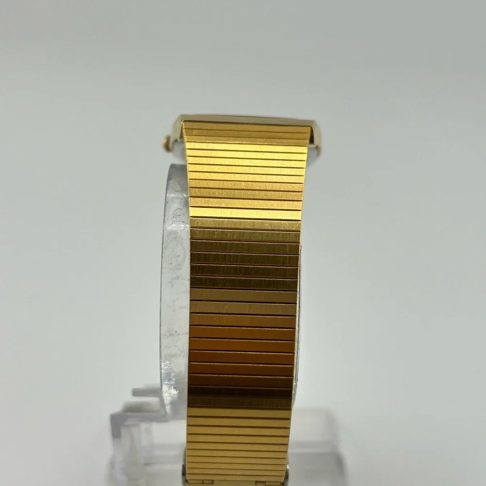 Pulsar Men's Gold Toned Stainless Steel Band Analog Watch #211 5D3315*